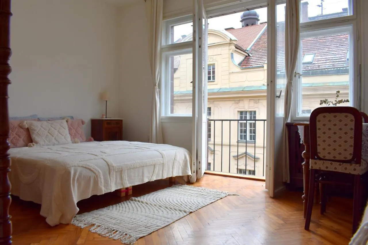 Old Town Residence - Konviktská Praga